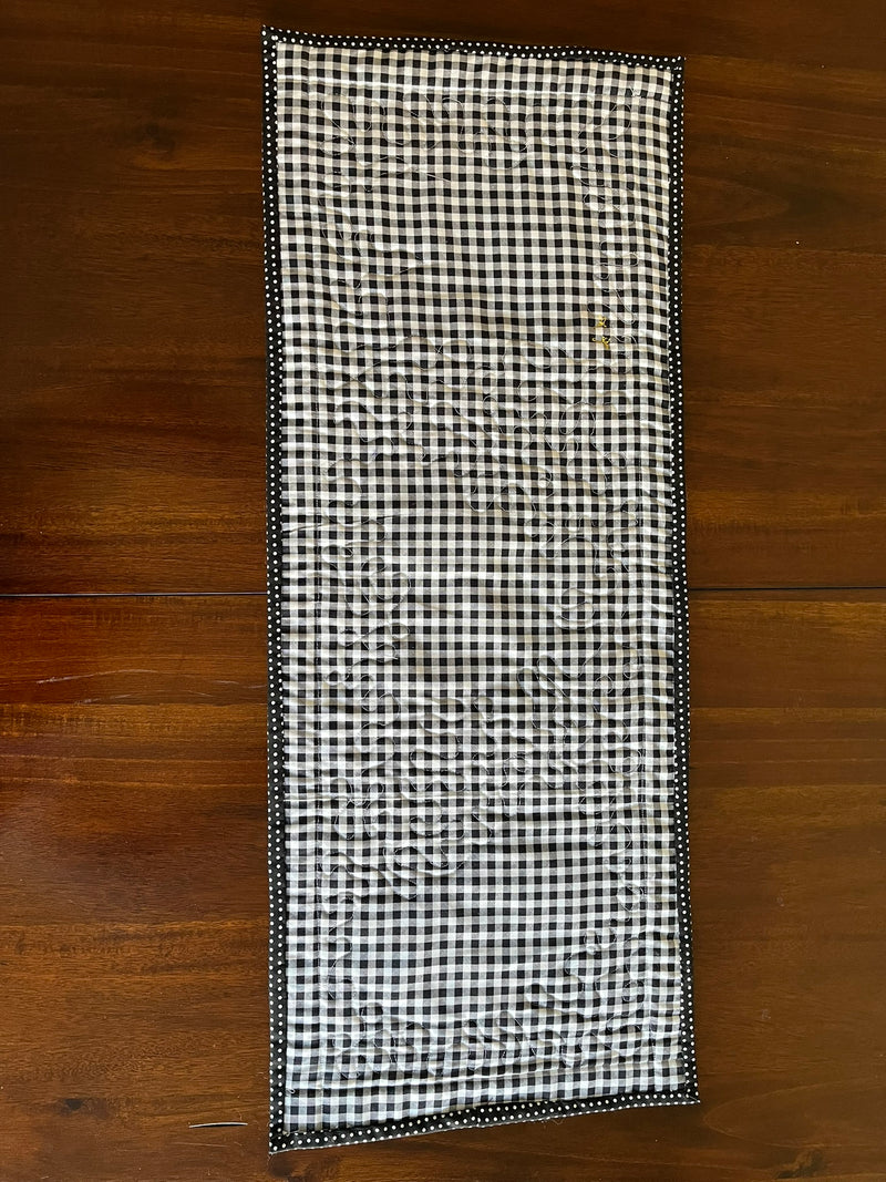 Table Runner, 