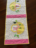 Table Runner, 3 Easter Baskets