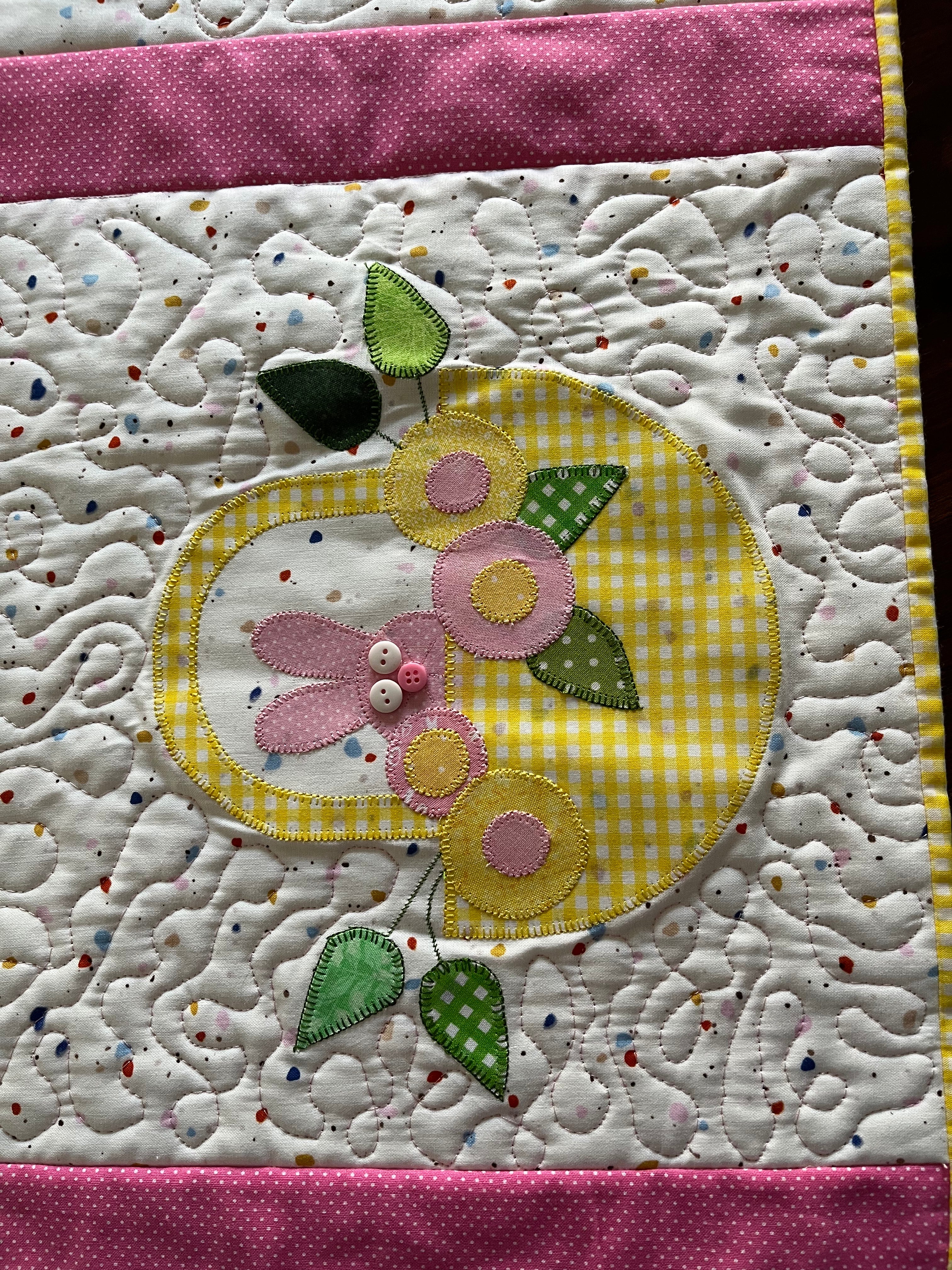 Table Runner, 3 Easter Baskets