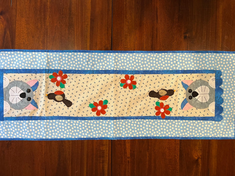 Table Runner, Cat and Bird
